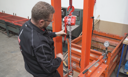 Keuring, certificering, online certificaat, specialist, takel, rateltakel